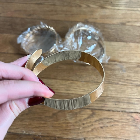 Gold Arm Cuffs - Picture 5 of 7